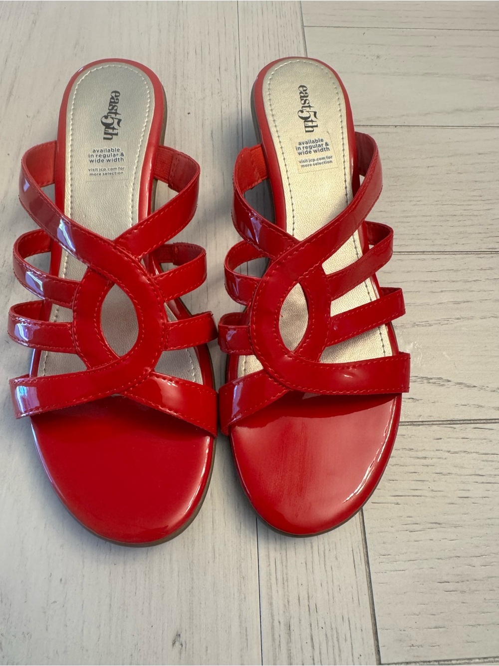 East 5th Eloise Red Patent Strappy Slide Sandals Women’s 8.5 M Low Wedge